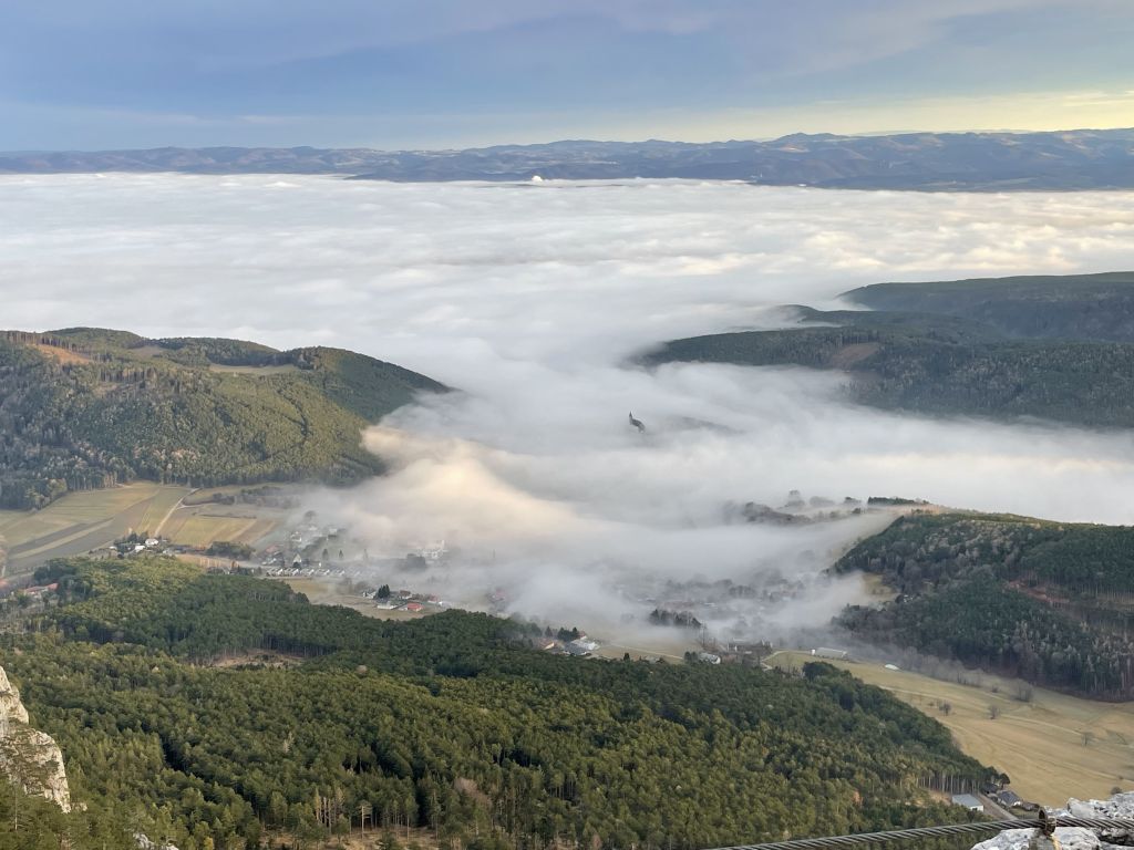 Die schönste Herbstwanderung beginnt manchmal im Nebel