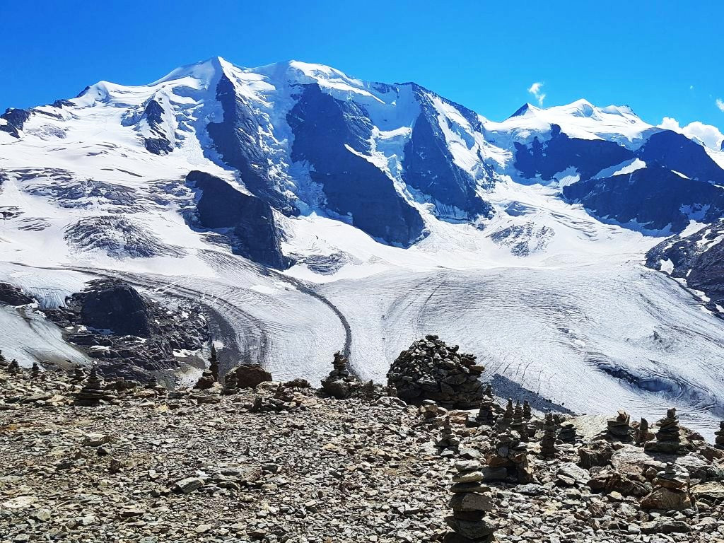 Gigantische Gipfel und grandiose Gletscher
